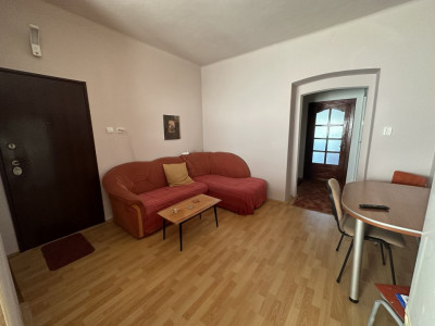 Apartament cu 3 camere, zona Medicina - C5560