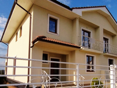 Duplex cu 5 camere de vanzare in Sacalaz, Dormitoare cu terasa si balcon