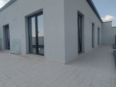 Apartament 2 camere, Zona Torontalului - Etaj retras, Terasa de 30 mp