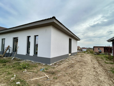 Duplex 3 camere cu posibilitate de alegere finisaje, Sanandrei