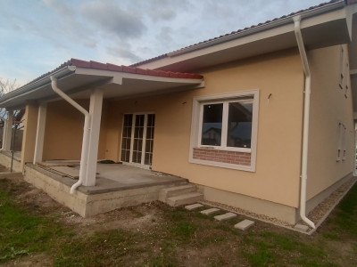 Duplex 3 camere, Sacalaz - Oportunitate extindere aria utila