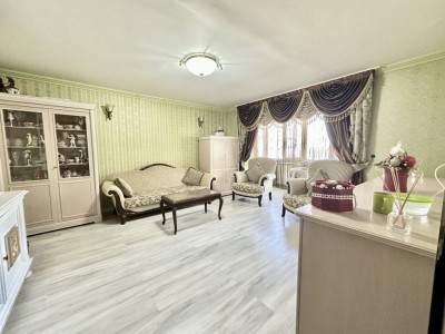 Apartament luxos cu 2 camere, decomandat, langa Shopping City