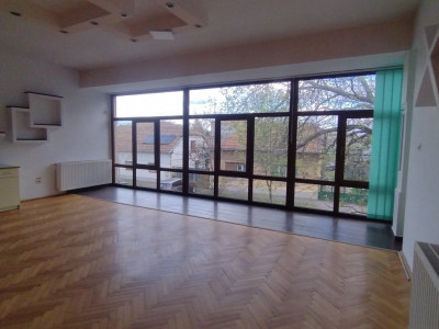 Casa 6 camere de inchiriat, Timisoara, zona Mircea cel Batran - Pretabil birouri