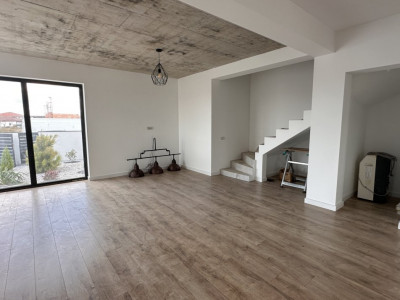 Duplex 4 camere, 133 mp si teren de 390 mp, zona Mosnita Noua