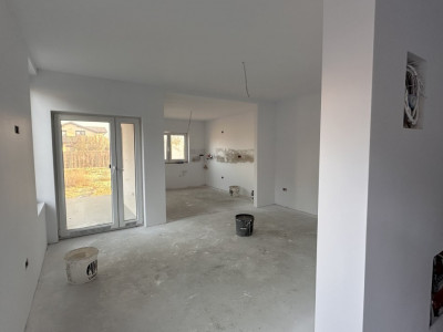 Duplex 4 camere, 120 mp, in Mosnita Noua - Toate utilitatile