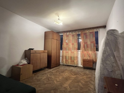 Apartament cu 2 camere, etaj 3 de vanzare zona Olimpia Stadion