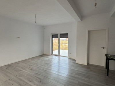 Duplex 4 camere, 94 mp, in Mosnita Noua - Toate utilitatile - Asfalt