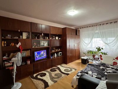 Apartament cu 2 camere la etajul 4 in Timisoara, zona Calea Girocului